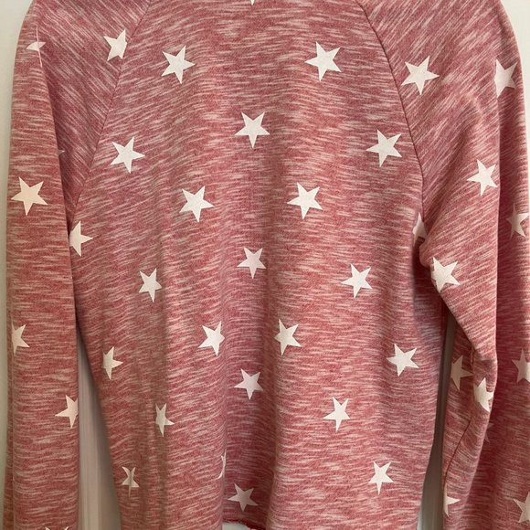 Lightweight Sweatshirt-Type Top with Star Design Large - Picture 3 of 3